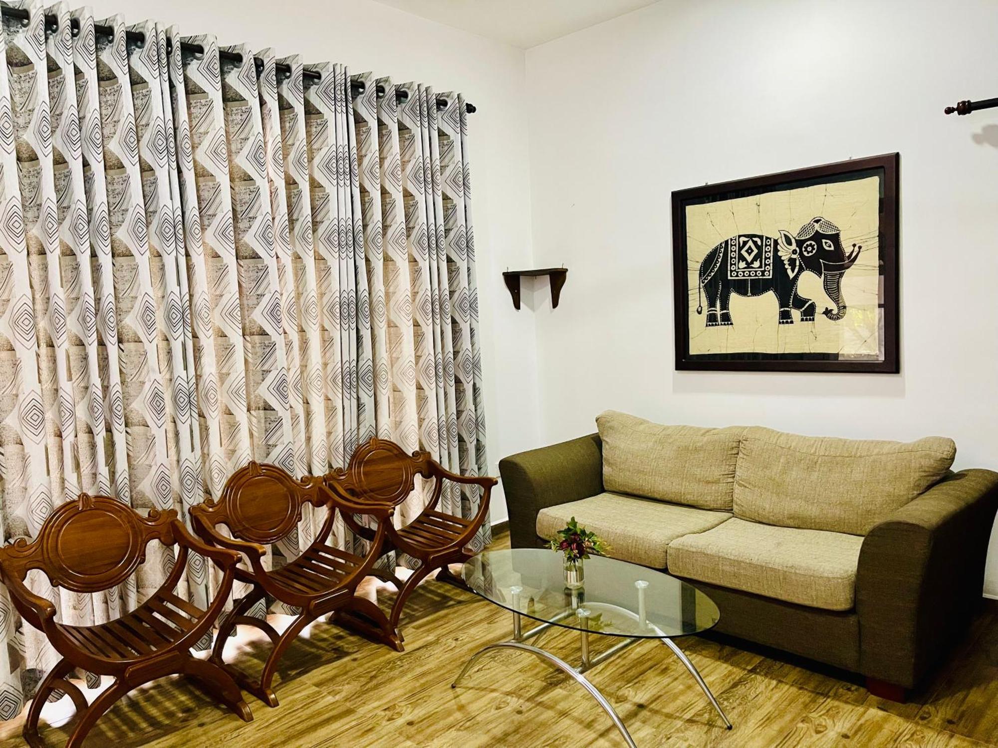 Sand & Surf Guest House เนกอมโบ ภายนอก รูปภาพ
